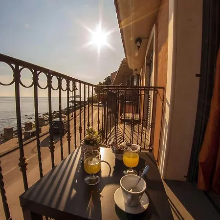 Charming In Capo Mulini With Sea View 50 M² Apartment *